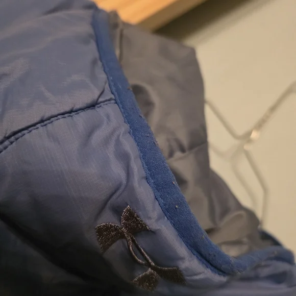 Under Armour Blue Hooded Cold Gear Puffer Jacket Sz Youth Large - Picture 8 of 8